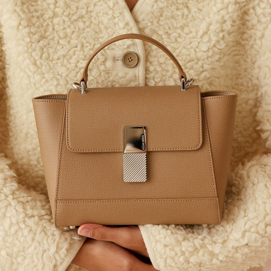 Cuir Box vs cuir grainé vs cuir lisse : quelles différences ?