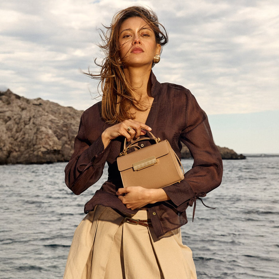 Mini Capucine Gold Edition - Cuir Box Taupe Ateliers Auguste