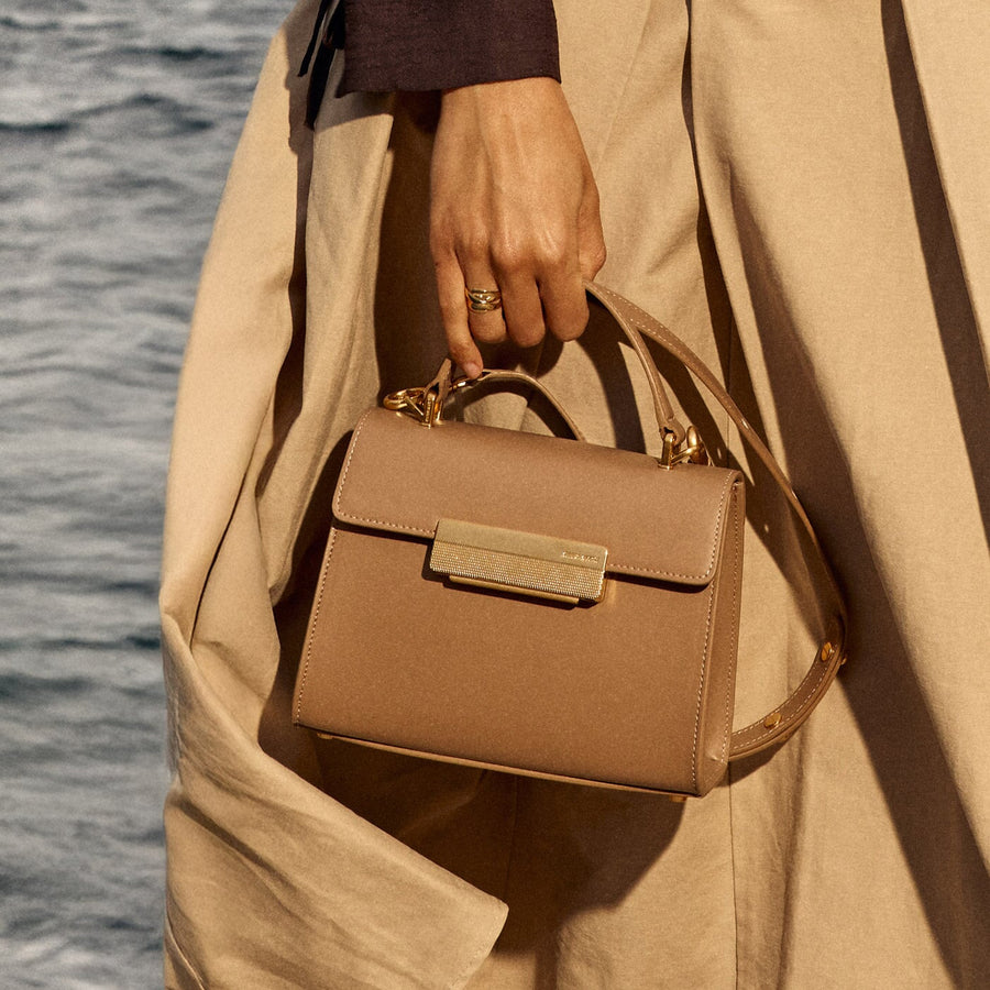 Mini Capucine Gold Edition - Cuir Box Taupe Ateliers Auguste