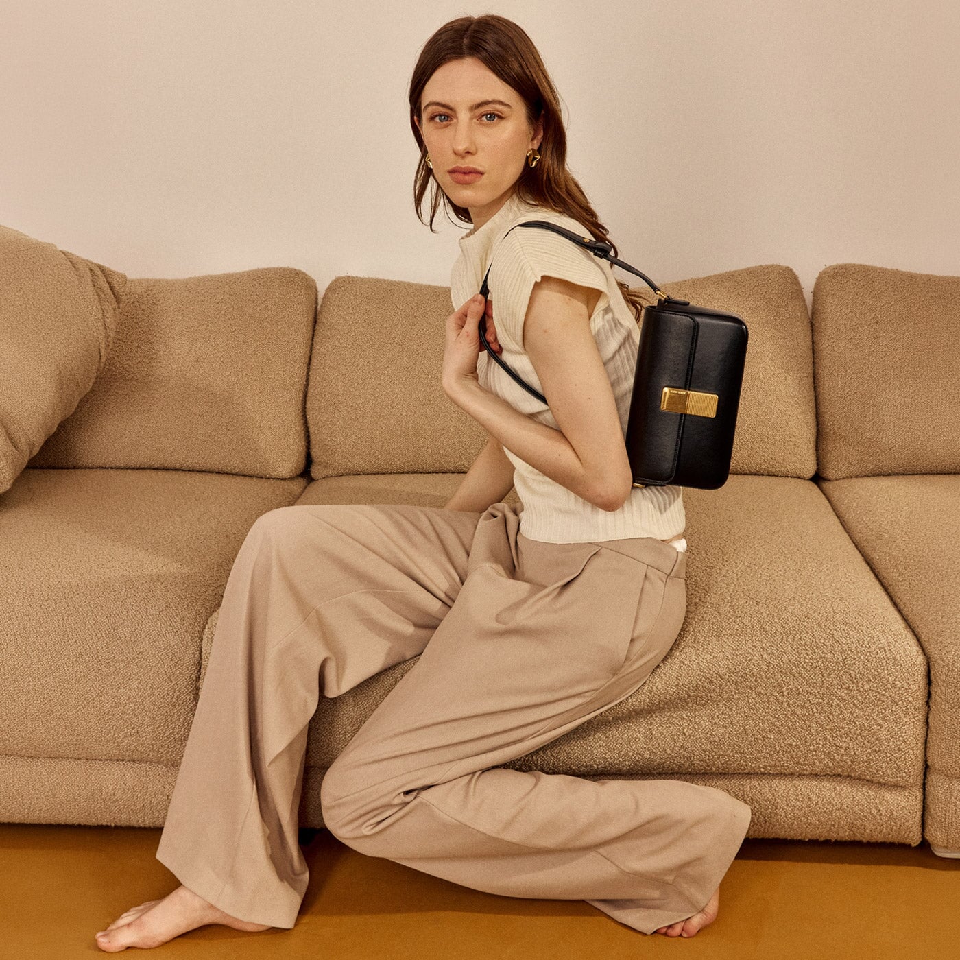 Monceau Baguette Gold Edition - Black Box Leather – Ateliers Auguste