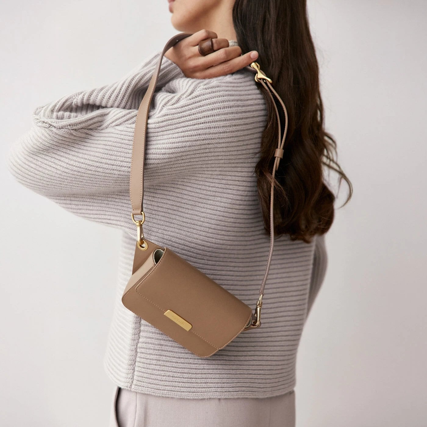 Roquette Belt Bag - Taupe Box Leather – Ateliers Auguste